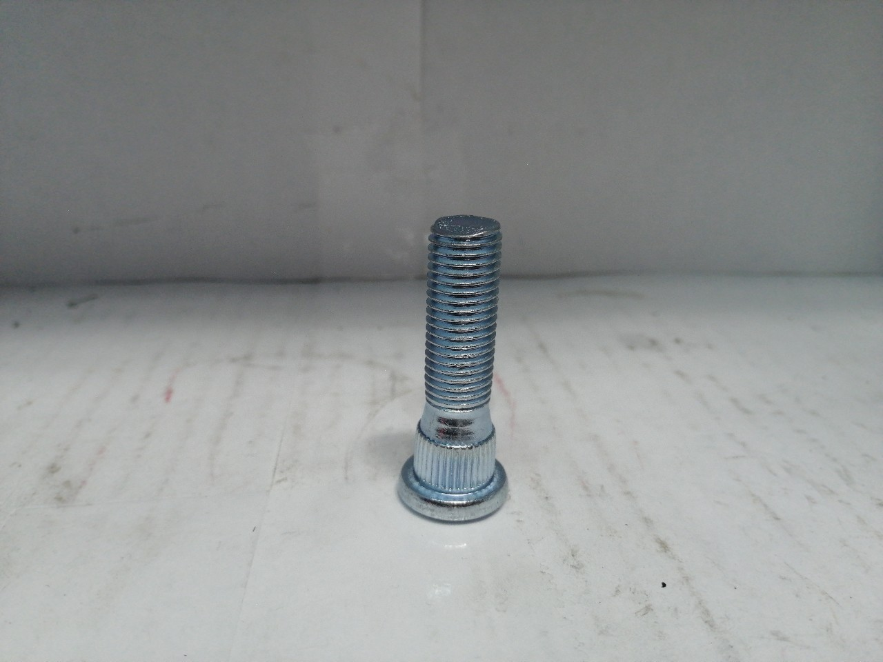 Купить запчасть SAT - ST9094202052 Шпилька ступицы TOYOTA DYNA/GRAND/REGIUS/HIACE/SURF/LAND CRUISER 80/PRADO/SEQUOIA/TUNDRA ST-90942-02
