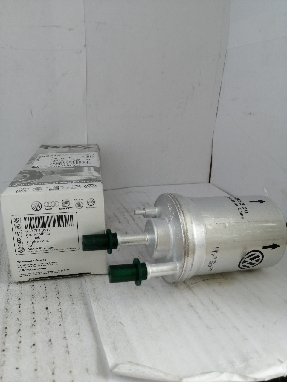 Купить запчасть VAG - 6Q0201051J Топливный фильтр (4 BAR) (ОКТ II, ФАБИЯ,ФАБИЯ II, ROOMSTER)