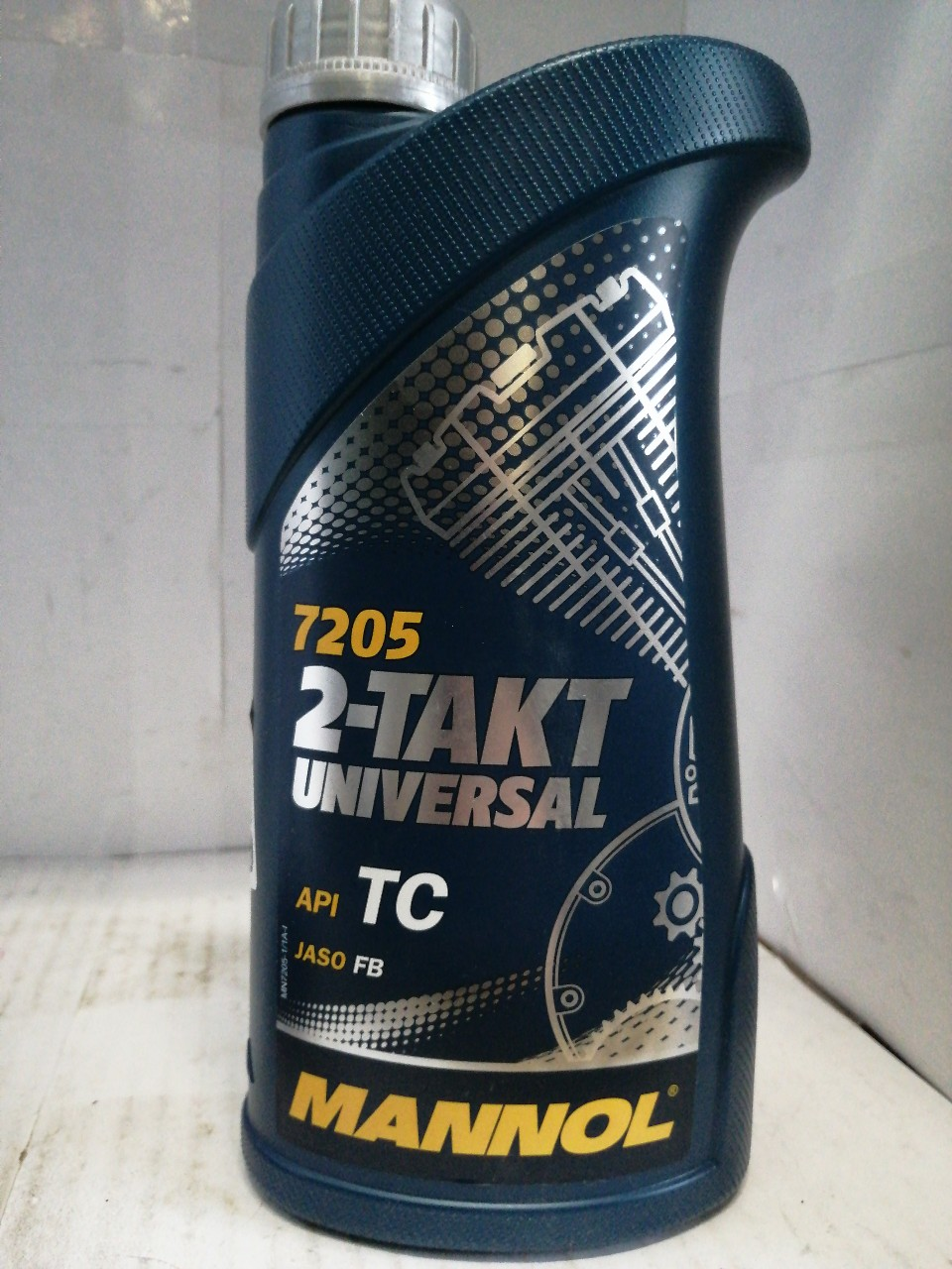 Купить запчасть MANNOL - 7205 7205 MANNOL 2-TAKT UNIVERSAL 1 л. Минеральное моторное масло для 2Т двигателей