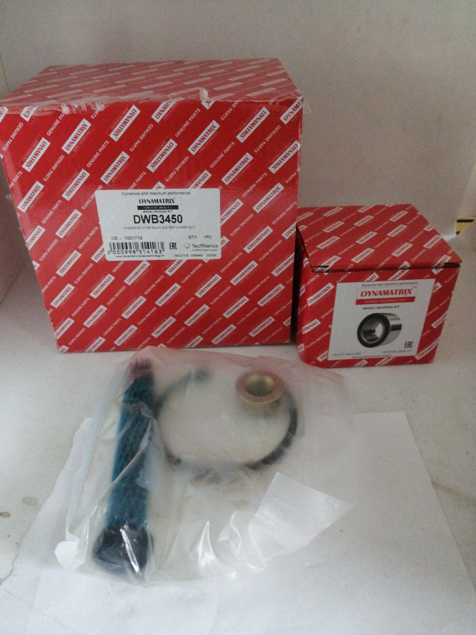 Купить запчасть DYNAMATRIX-KOREA - DWB3450 Подшипник ступицы задней Sharan 132 131 DYNAMATRIX DWB3450 7M0598625/7M0598625A/7M3598625/7M3598625A 
