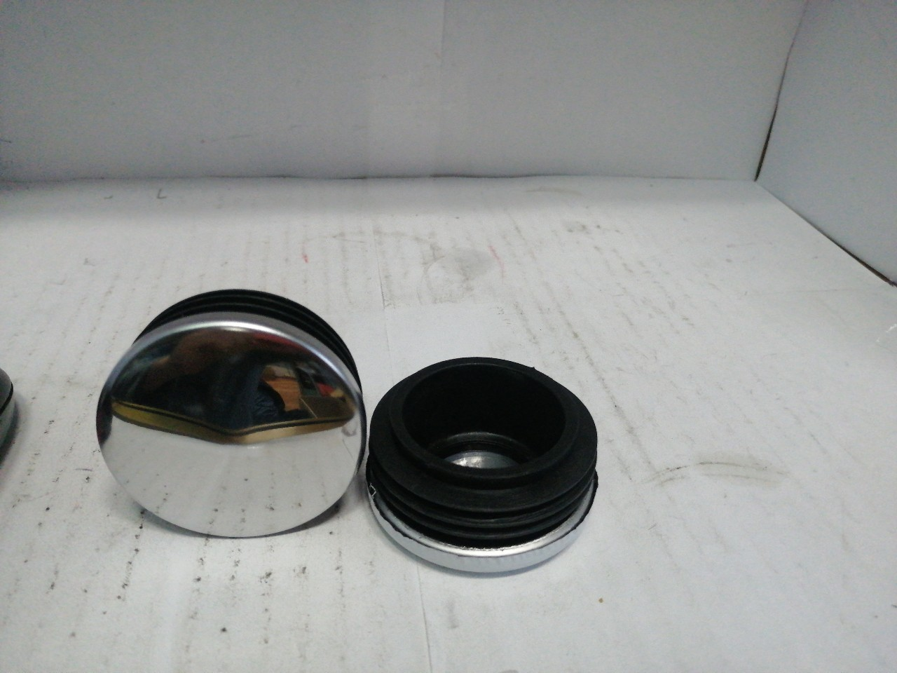 Купить запчасть DOLLEX - KS4852 Колпак ступицы 48-52 нержавеющая сталь (к-т 4 шт.)