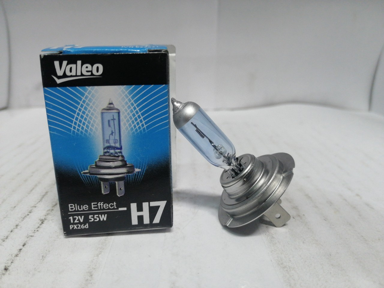 Купить запчасть VALEO - 32521 Лампа галогеновая H7 64210CB, 55W, 12V - Лампа головного света семейства Blue Effect - современный с