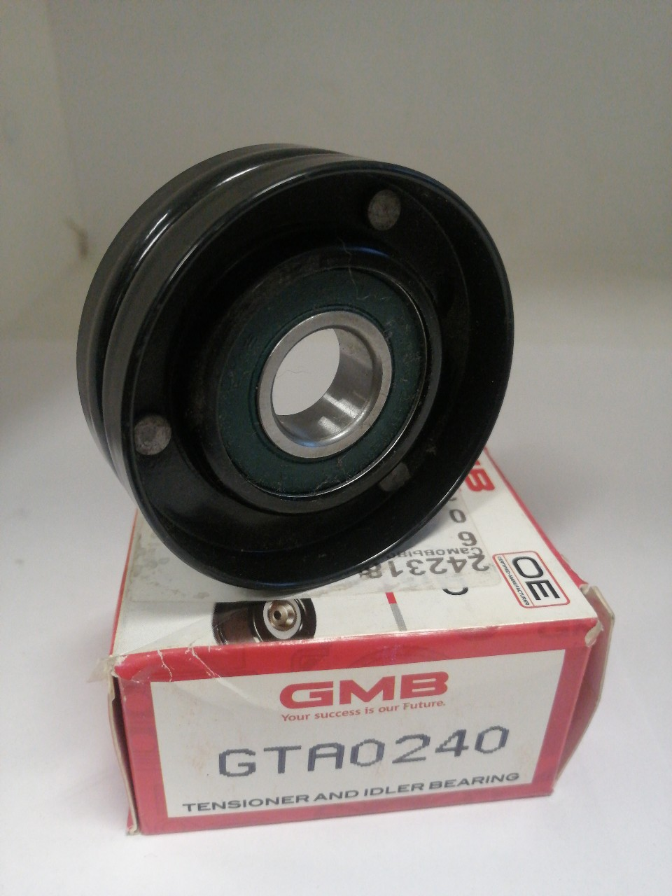 Купить запчасть GMB - GTA0240 D63X22     Ролик натяжной приводного ремня Opel Astra H/G, Zafira B/C, Mokka, Chevrolet Cruze 1.6-1.8 (03-) GTA