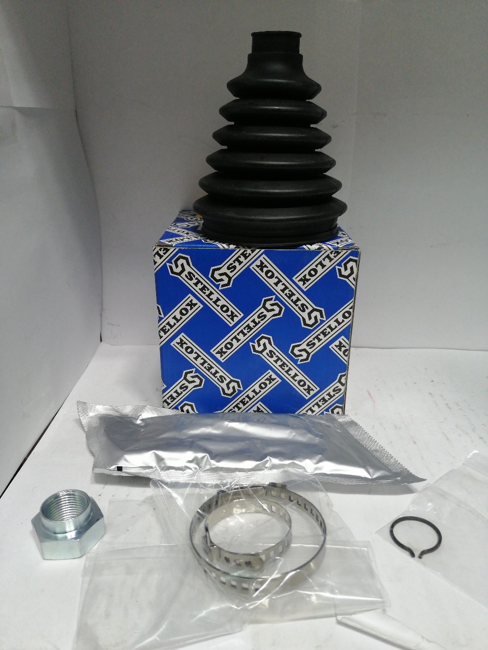 Купить запчасть STELLOX - 1300279SX 13-00279-SX_=D8339!к-кт пыльника ШРУСа внутр.\ Renault Clio/Laguna/Megane, Volvo S40/V40 1.6/1.8 95>