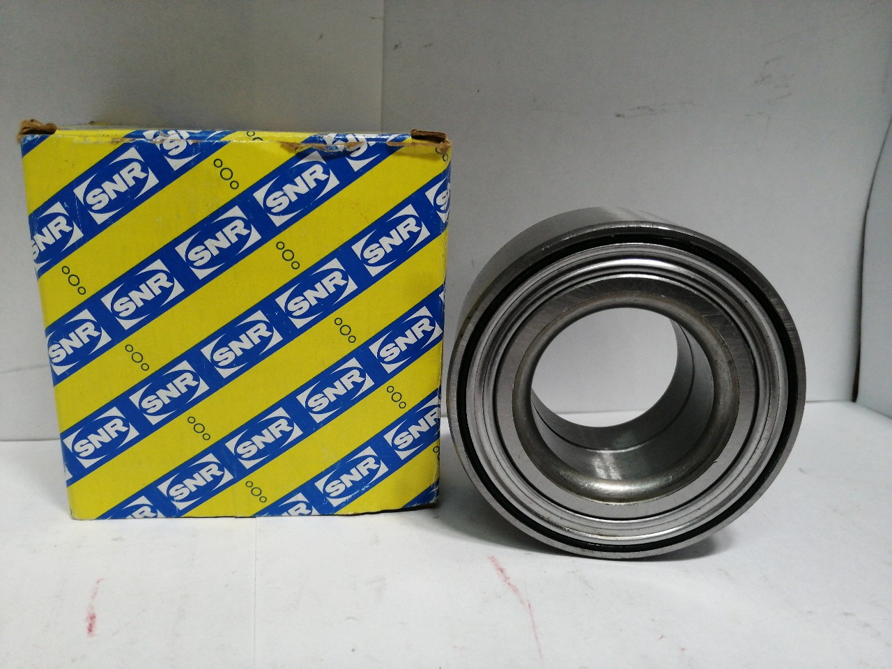 Купить запчасть SNR - GB40706R00 2х рядный шариковый ступичный подшипник Передний ALFA ROMEO : 146, 33 - FIAT : Brava, Bravo, Coupe,