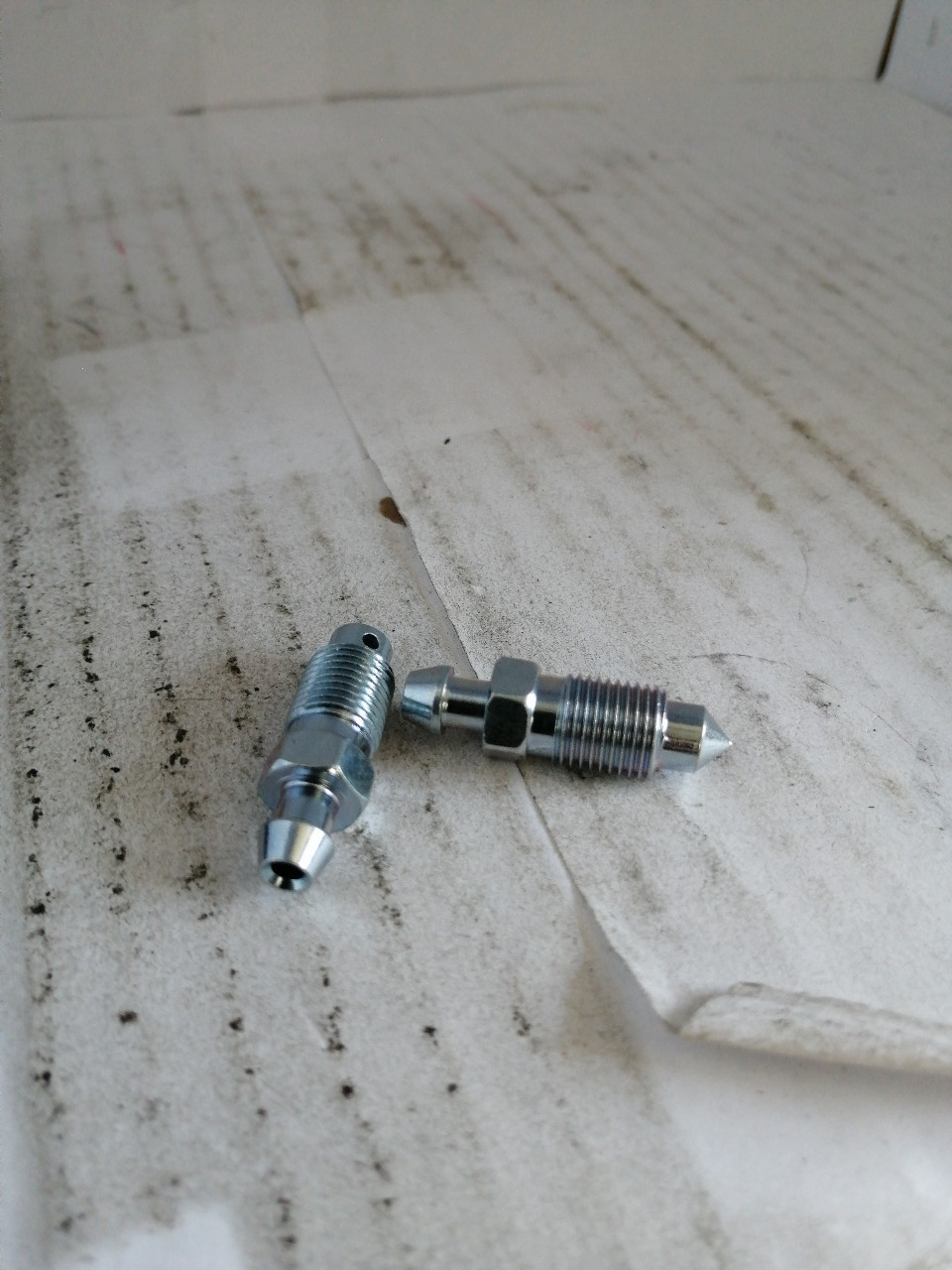 Купить запчасть QUICK BRAKE - 0017 штуцер прокачки\ M10x1.0, L=34mm, S=10 Honda,Mitsubishi,Nissan,Rover,Subaru,Suzuki,Toyota