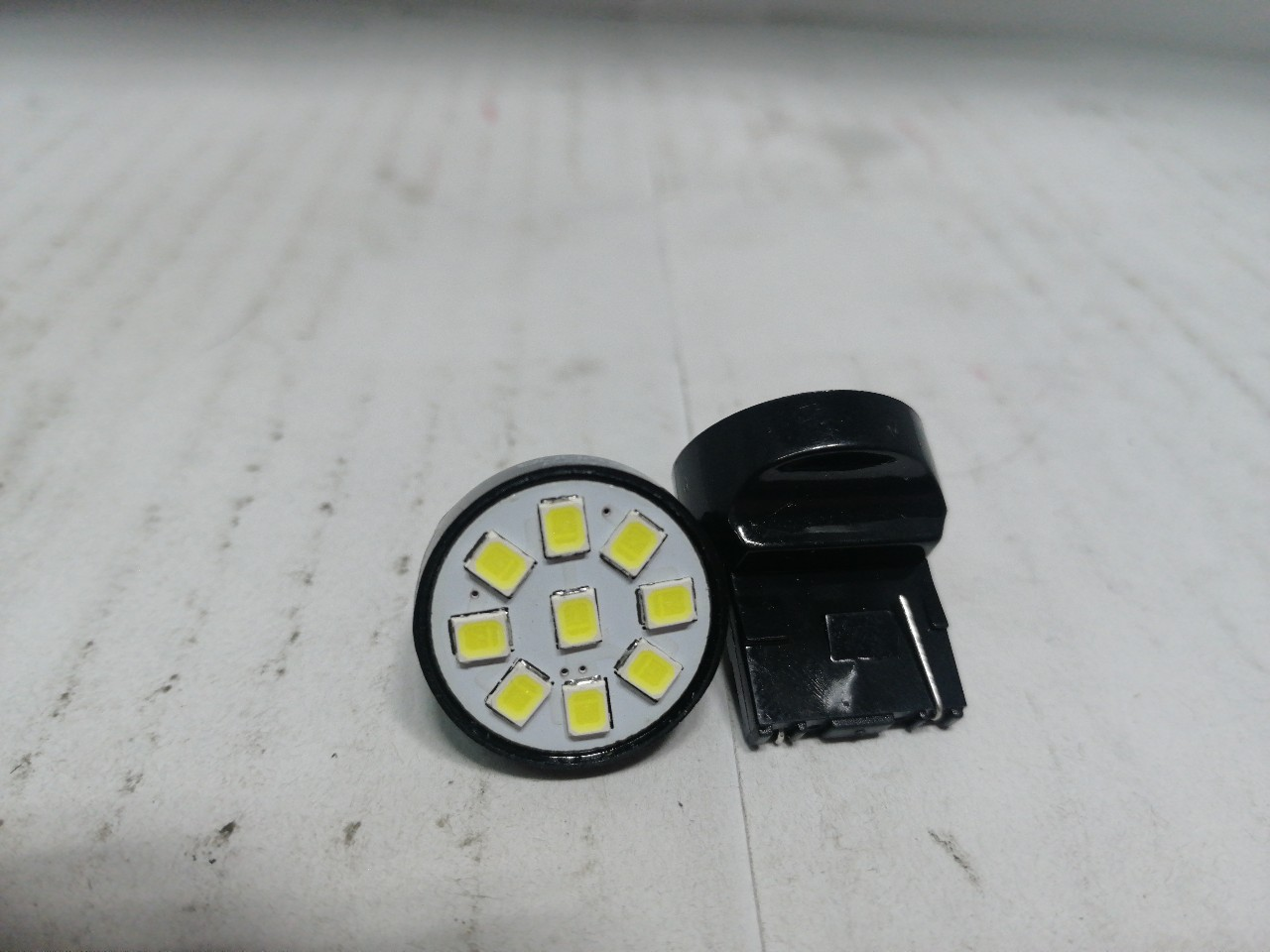 Купить запчасть NORD YADA - 901981 Лампа светодиодная T20 -7440(9 LED) W21W WHITE 12V 0.52W 32.4lm (габарит, стоп.сигнал д/яп.авто)TM