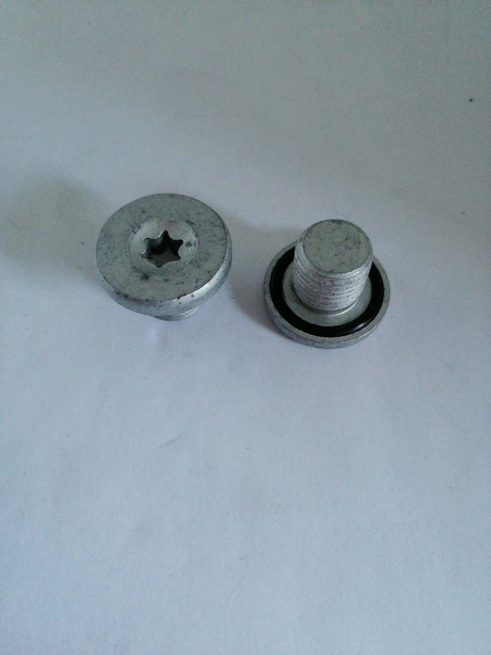 Купить запчасть STC - T402667 Болт поддона сливной M14x1.5mm