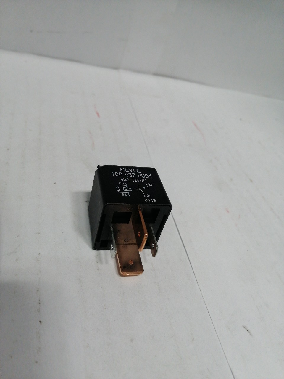 Купить запчасть MEYLE - 1009370001 [Реле обогревателя стекла][AUDI/VW/SEAT/SKODA/OPEL Astra G/Zafira A/Omega B/Vectra B]