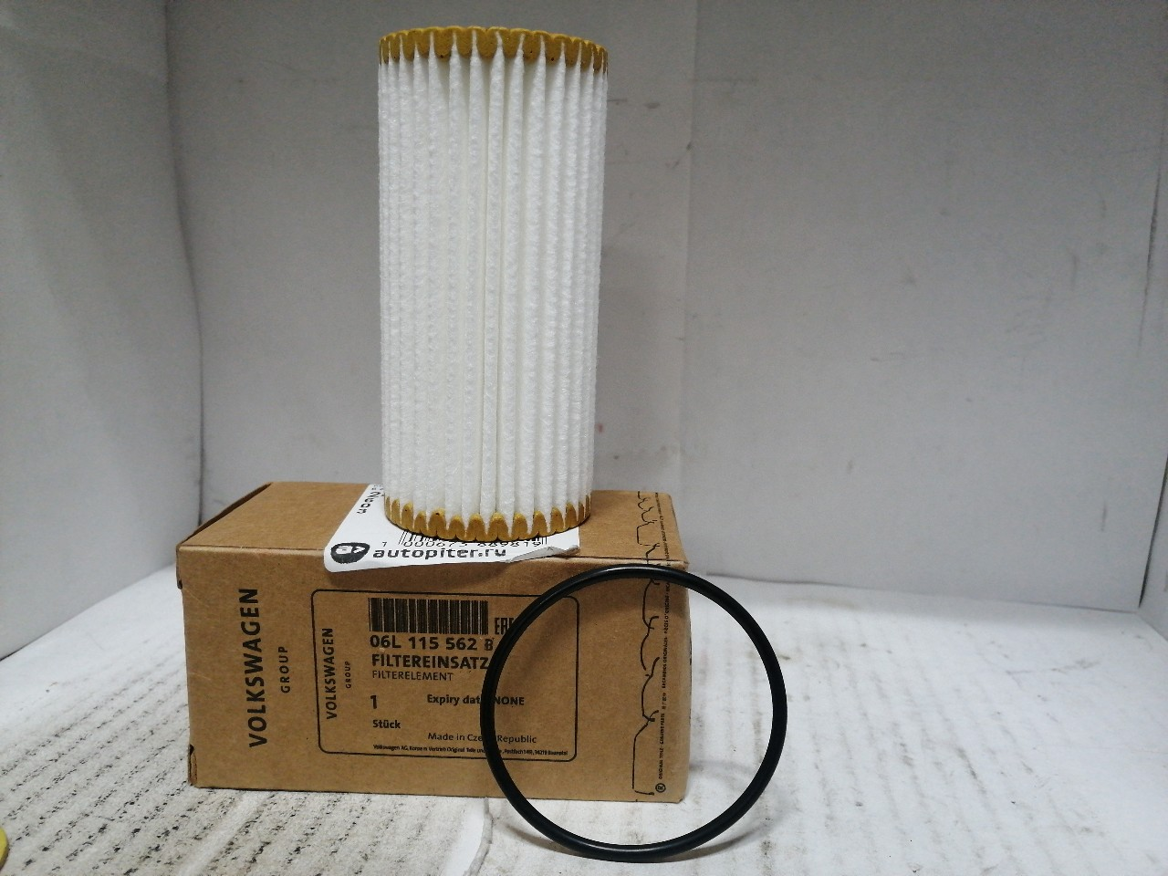 Купить запчасть VAG - 06L115562B Фильтр масляный (картридж) AUDI A4 1.8/2.0 TFSI 12-/AUDI A5 07-/A6 14-/Q3 2.0 TFSI 14-18/Q5 2. / VAG