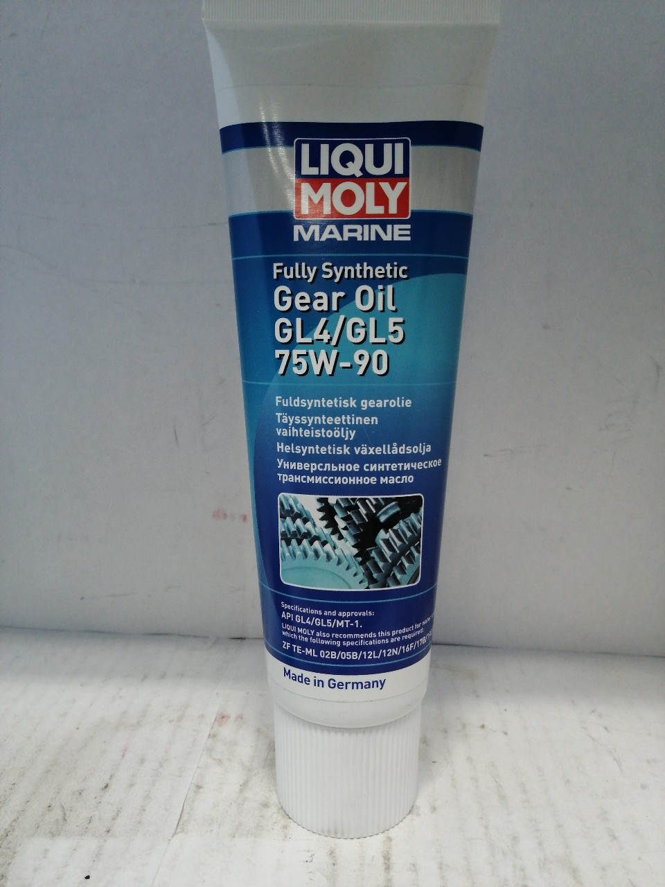 Купить запчасть LIQUI MOLY - 25037 Масло LIQUI MOLY Marine Gear Oil 75W90 Fully Synthetic (0,25 л) синт.трансм. для водной техники